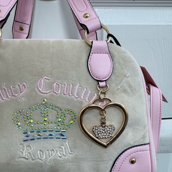 NWT Juicy Couture Juicy Kingdom Bowler in Sandstone and Pink - Picture 4 of 5
